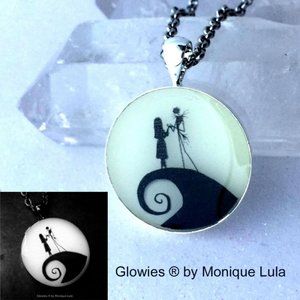 Jack & Sally Glow in the dark necklace